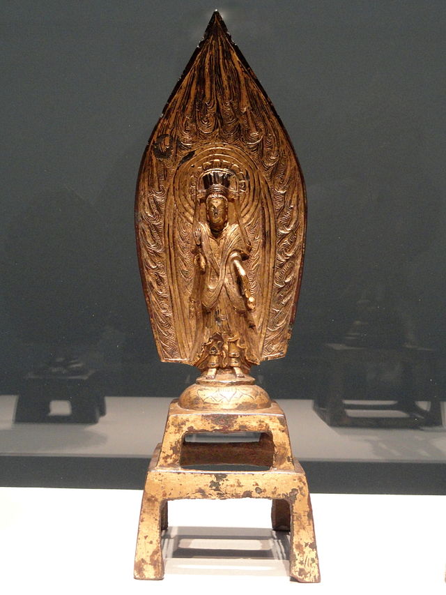 Boddhisattva_figurine,_Hebei_province,_Northern_Wei_dynasty,_520_AD,.JPG