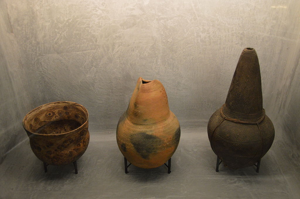 Bol,_Congo,_pot,_Gabon,_bouteille,_Gabon,_Musée_du_quai_Branly.jpg