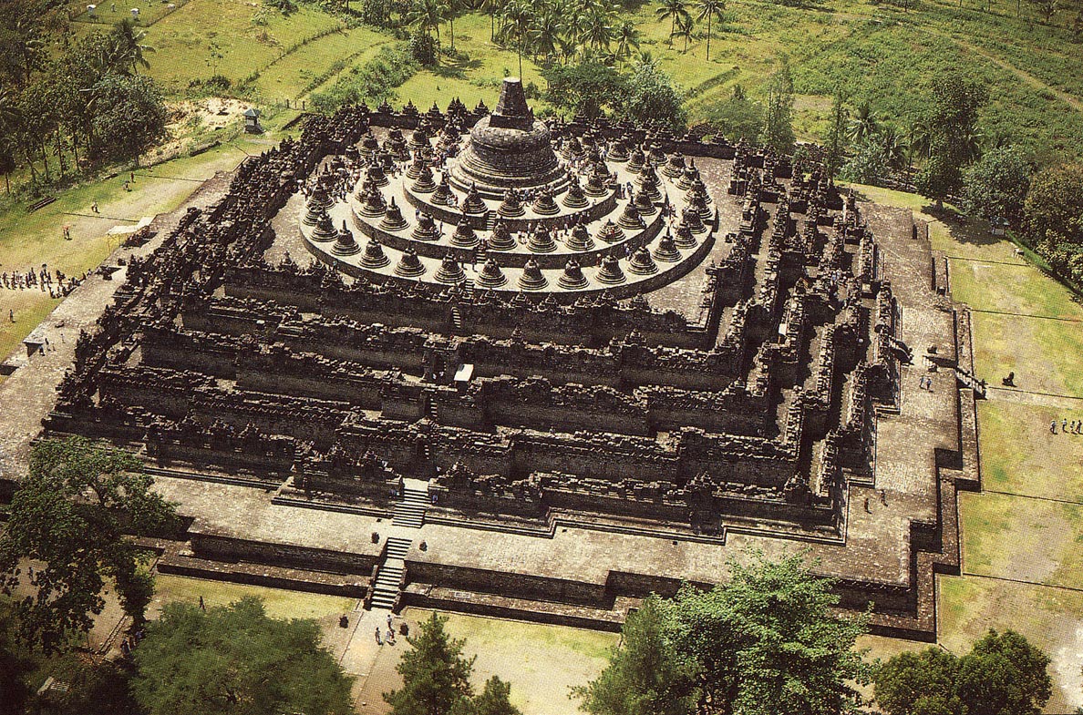 borobudur_sverhu2.jpg