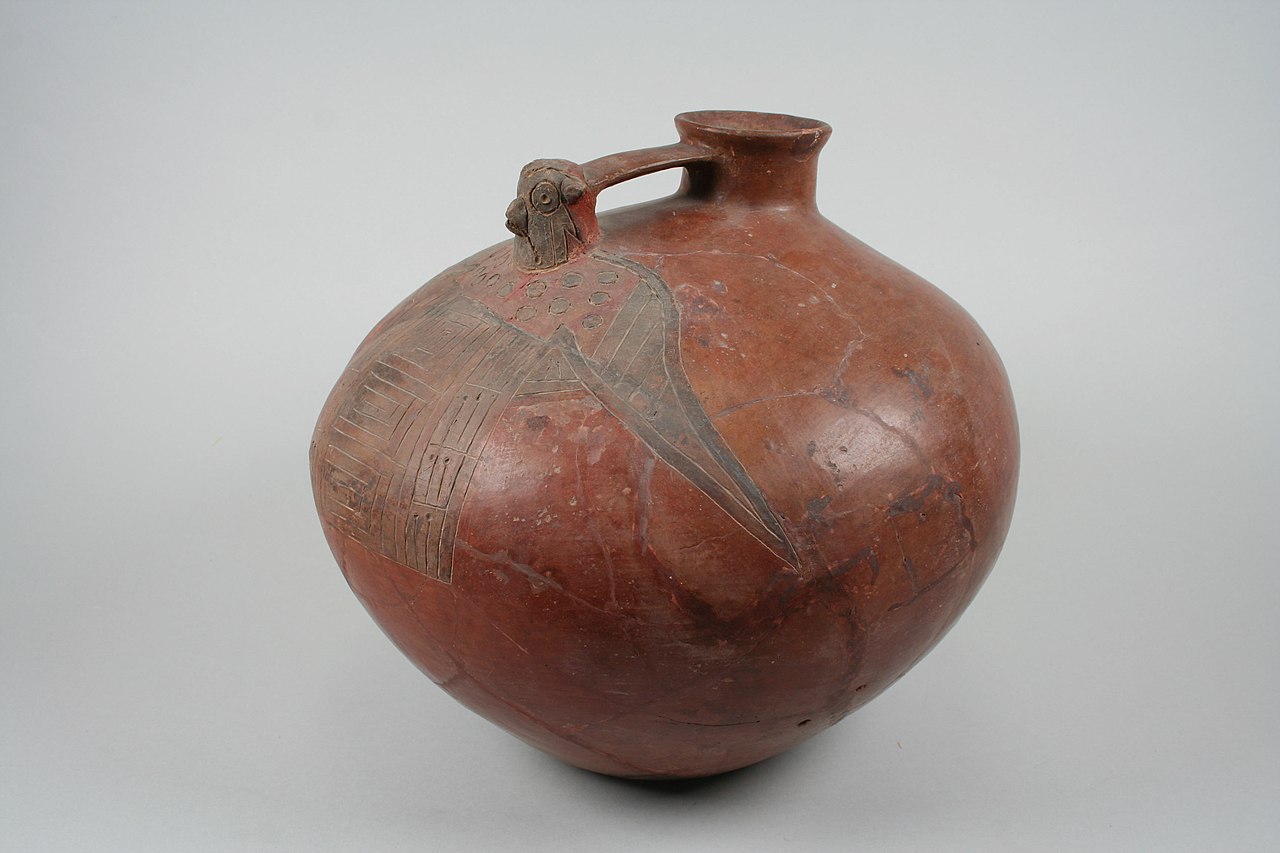 Bottle,_Falcon_Head_MET_62.266.4.jpeg