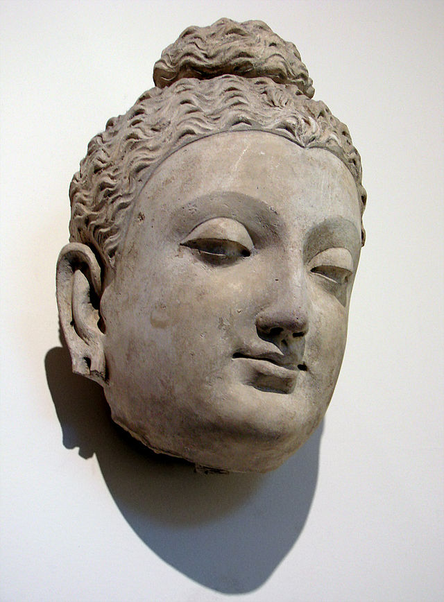 Bouddha_Hadda_Guimet_181173.jpg