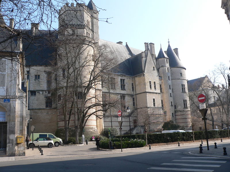 Bourges_-_Palais_JK.jpg