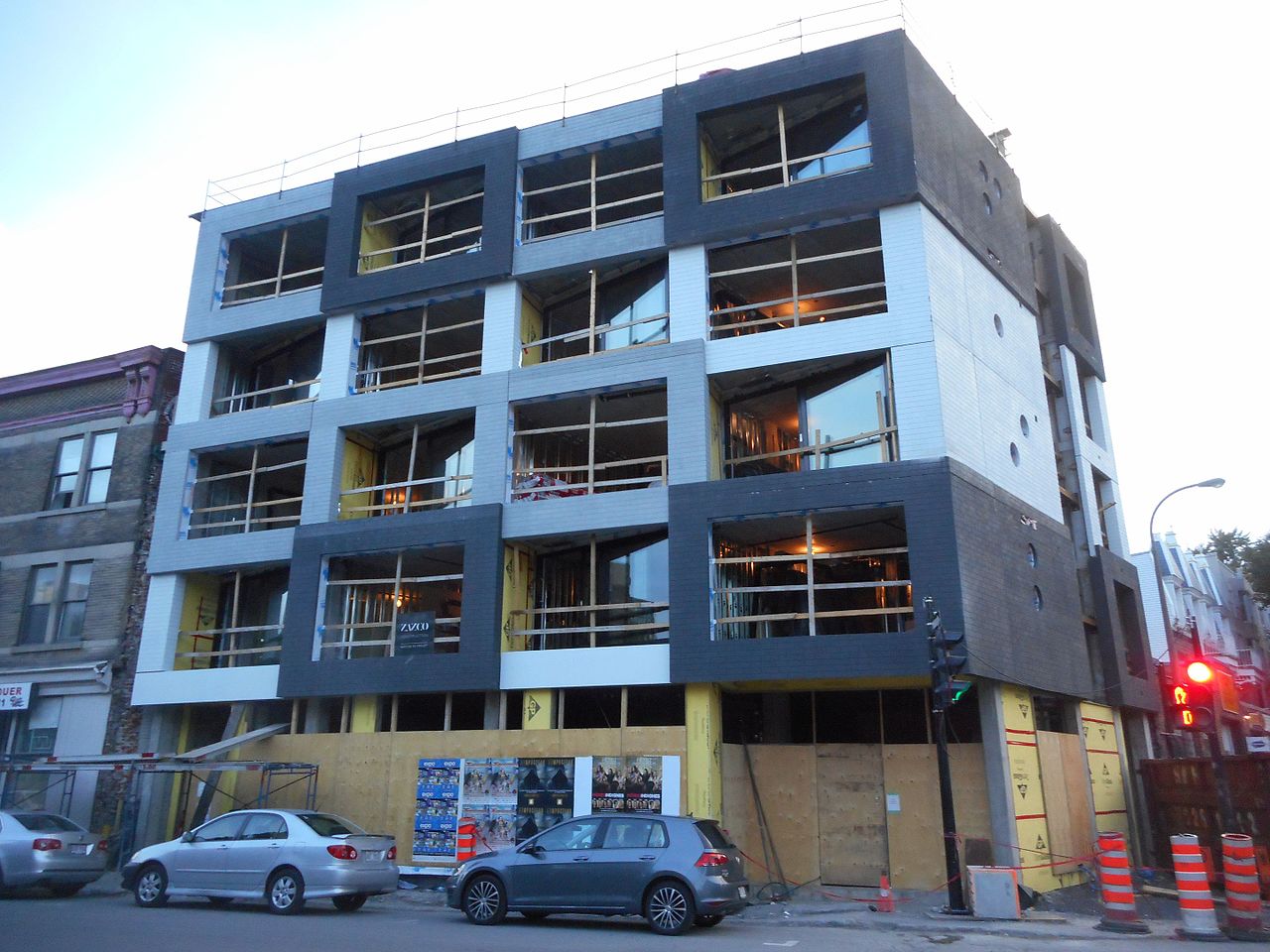Boxotel_-_06.jpg