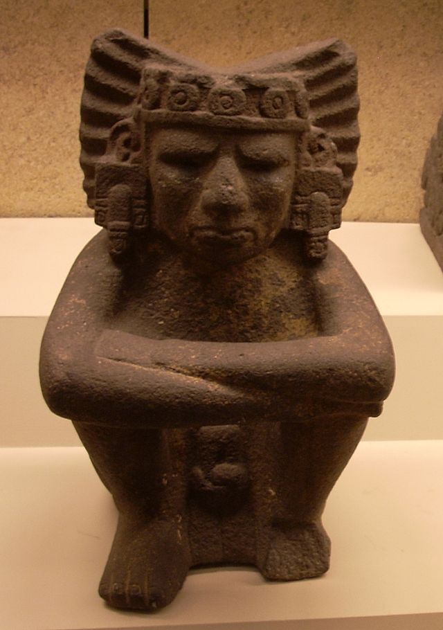 British_Museum_Xiuhtecuhtli.jpg