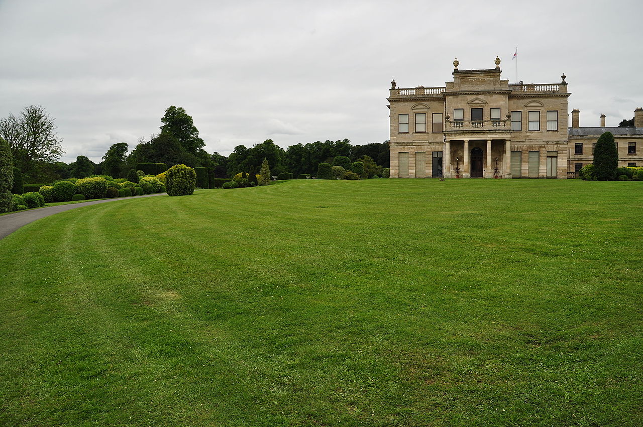 Brodsworth_Hall_(9025).jpg