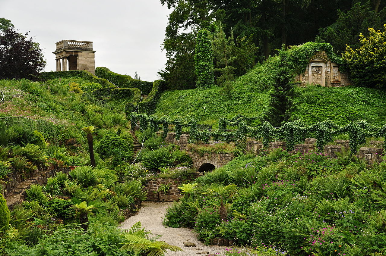 Brodsworth_Hall_gardens_(9144).jpg