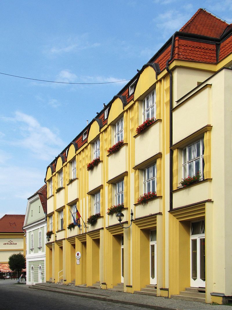 Bucovice_radnice_01.jpg