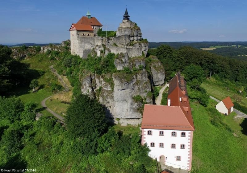burg-hohenstein_by_horst-fuersattel_12-800x563.jpg