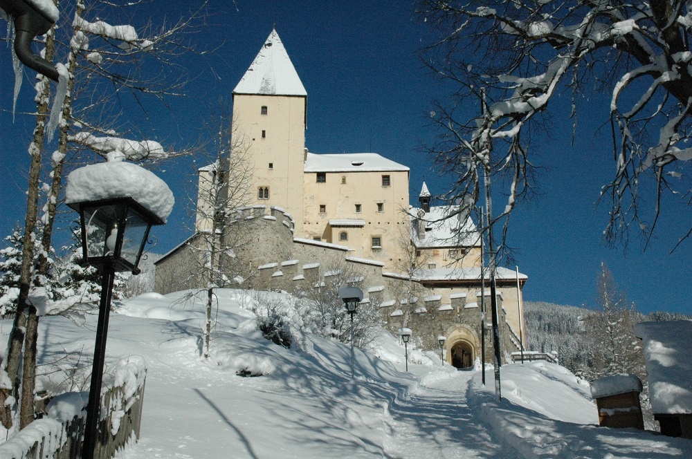 Burg Mauterndorf - Winter-gross.jpg