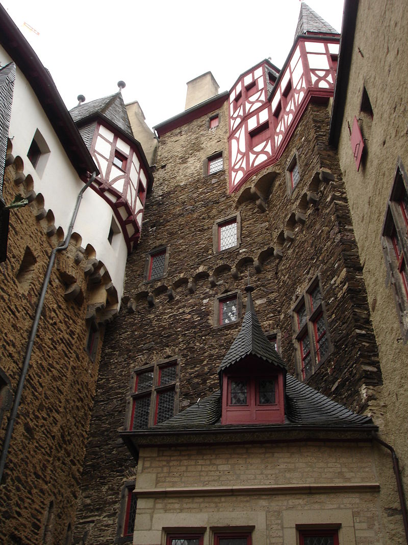 Burg_Eltz_7.JPG
