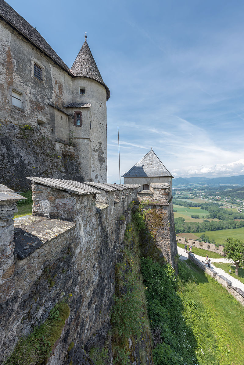 Burg_Hochosterwitz_Hauptburg_Ost-Seite_01062015_4359.jpg