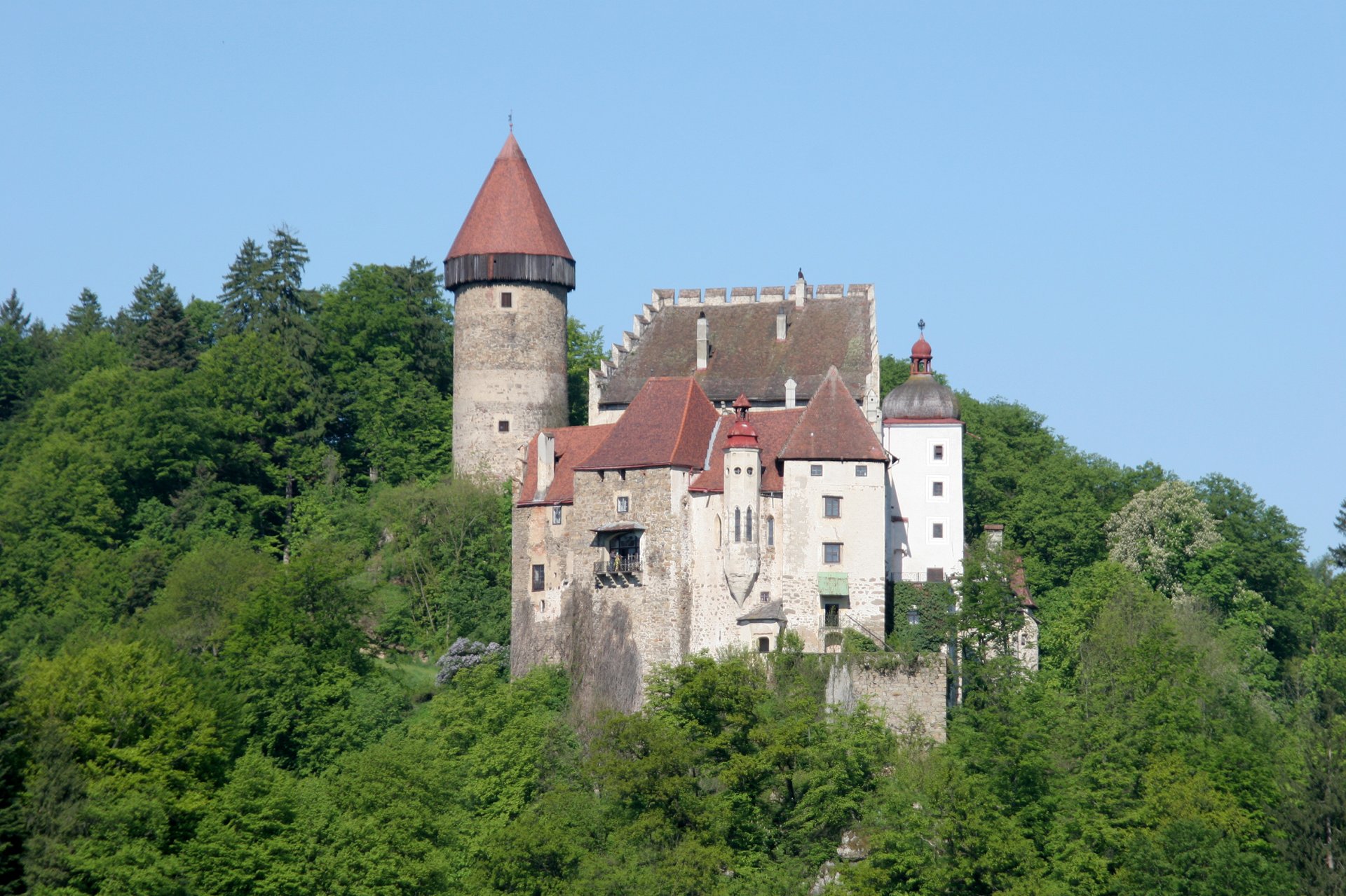 burgclam_von_osten.jpg