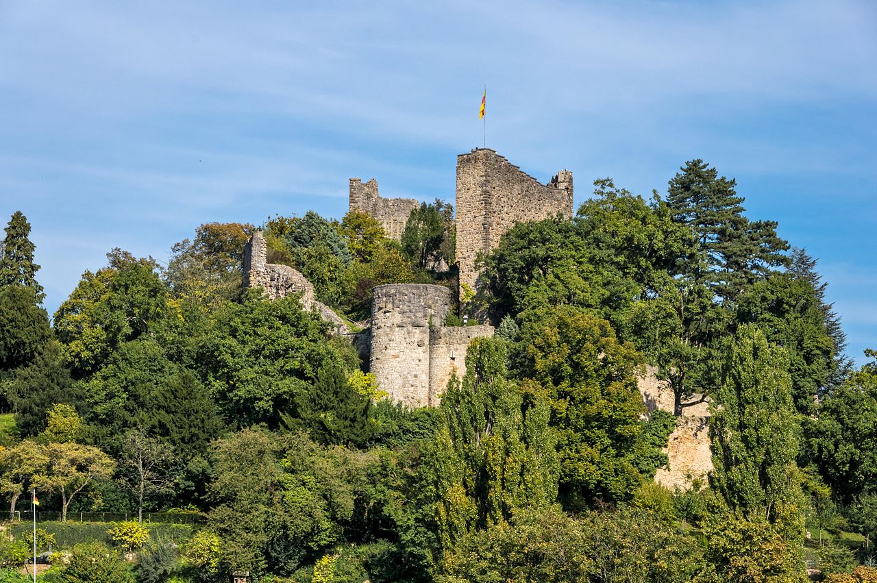 Burgruine_(Badenweiler)_jm26095.jpg