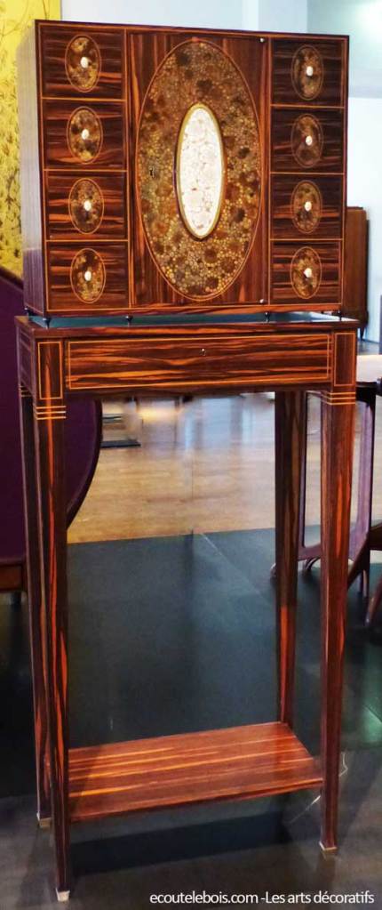 cabinet-art-déco-clément-mère-ébène-de-macassar-cuir-ivoire.jpg