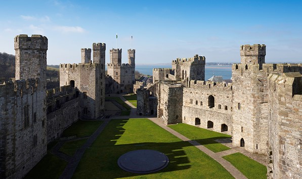 caernarfon-castle-looking-in.jpg