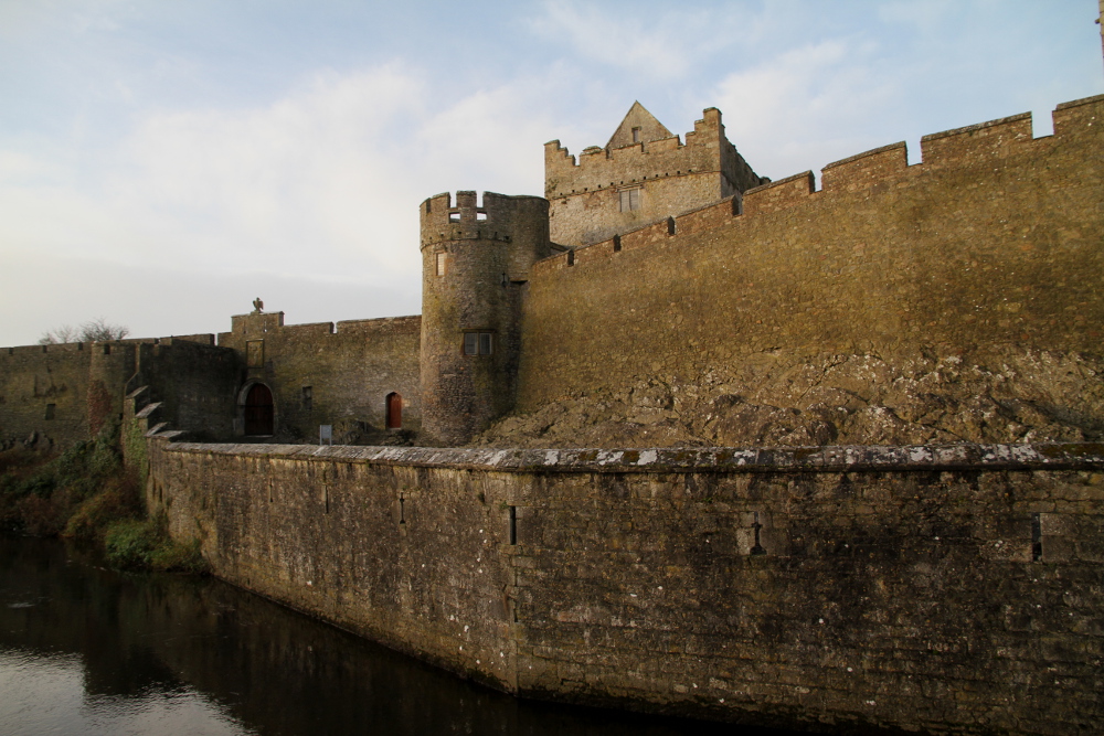 Cahir Castle20150808022034.jpg
