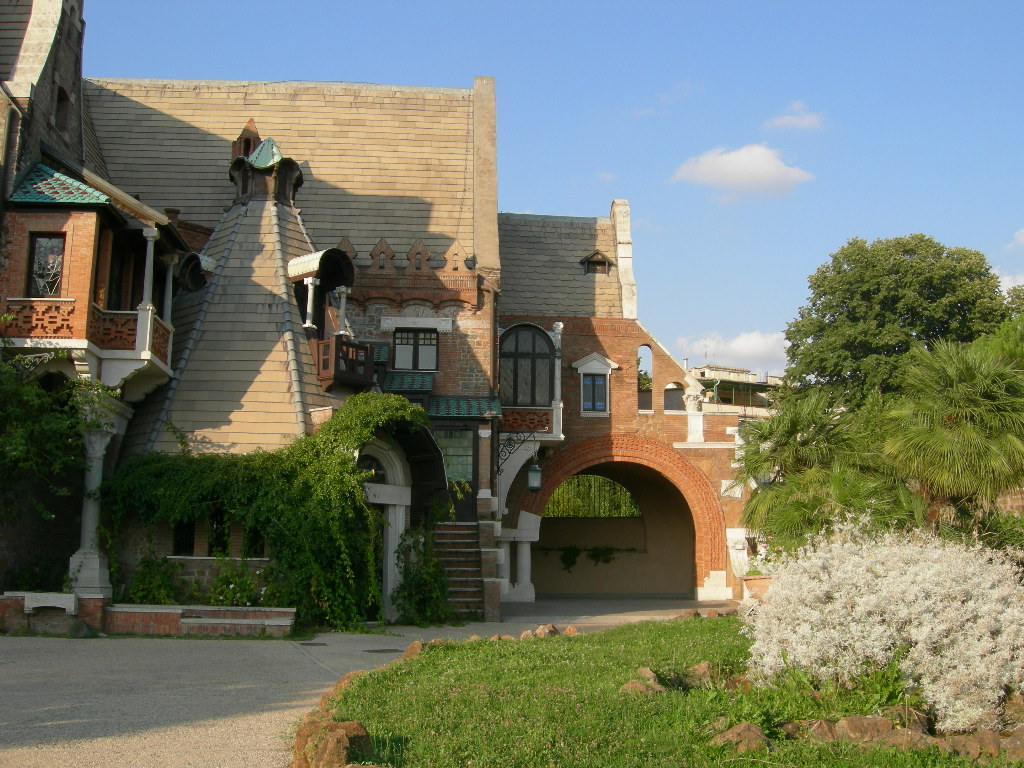 Casina_Delle_Civette,_Villa_Torlonia,_Rome_Side.jpg