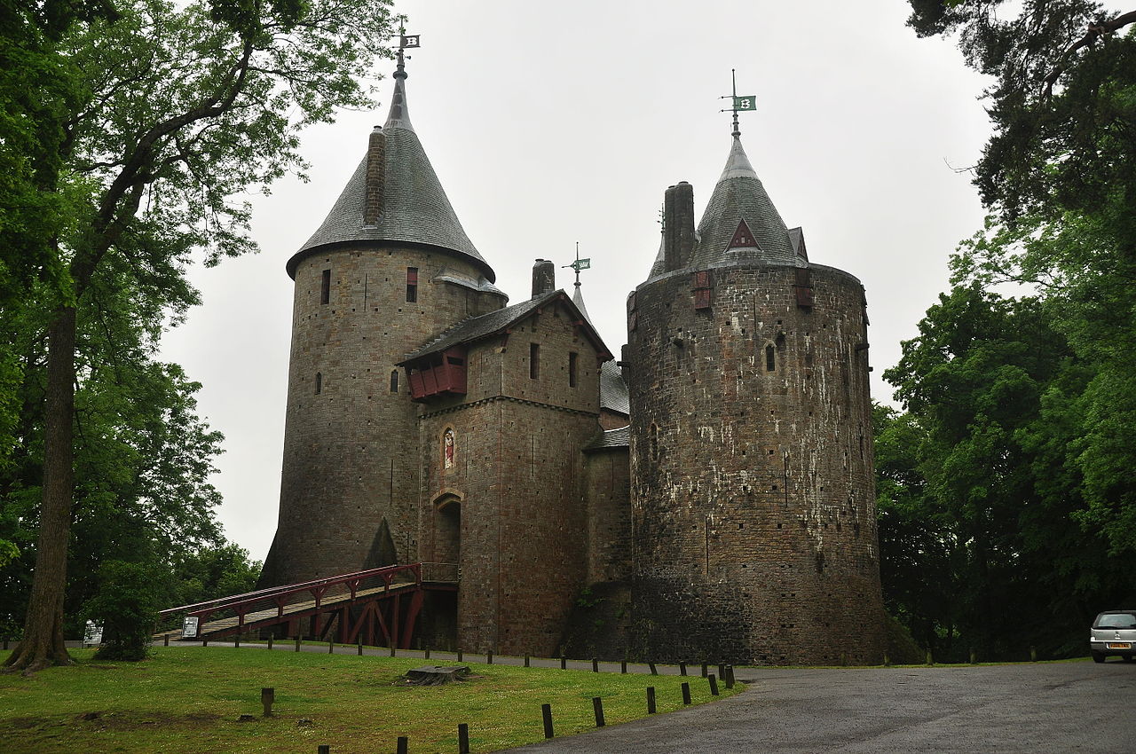 Castell_Coch_(4547).jpg
