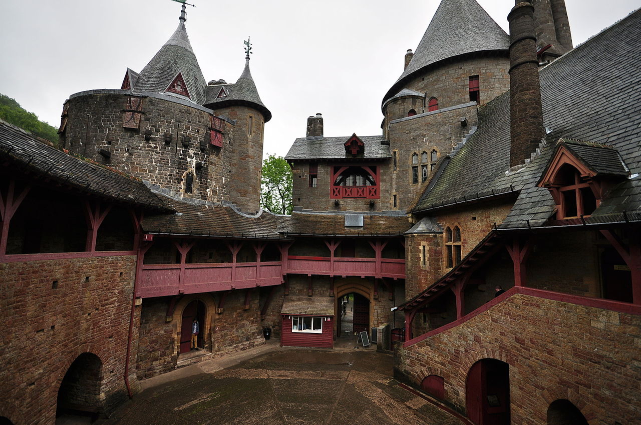Castell_Coch_(4628).jpg