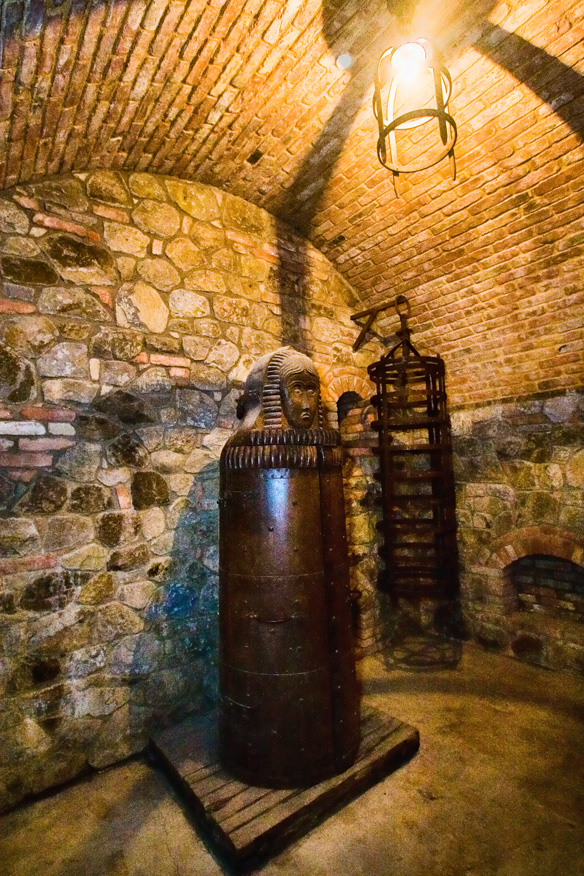 Castello-di-Amorosa-iron-maiden.jpg