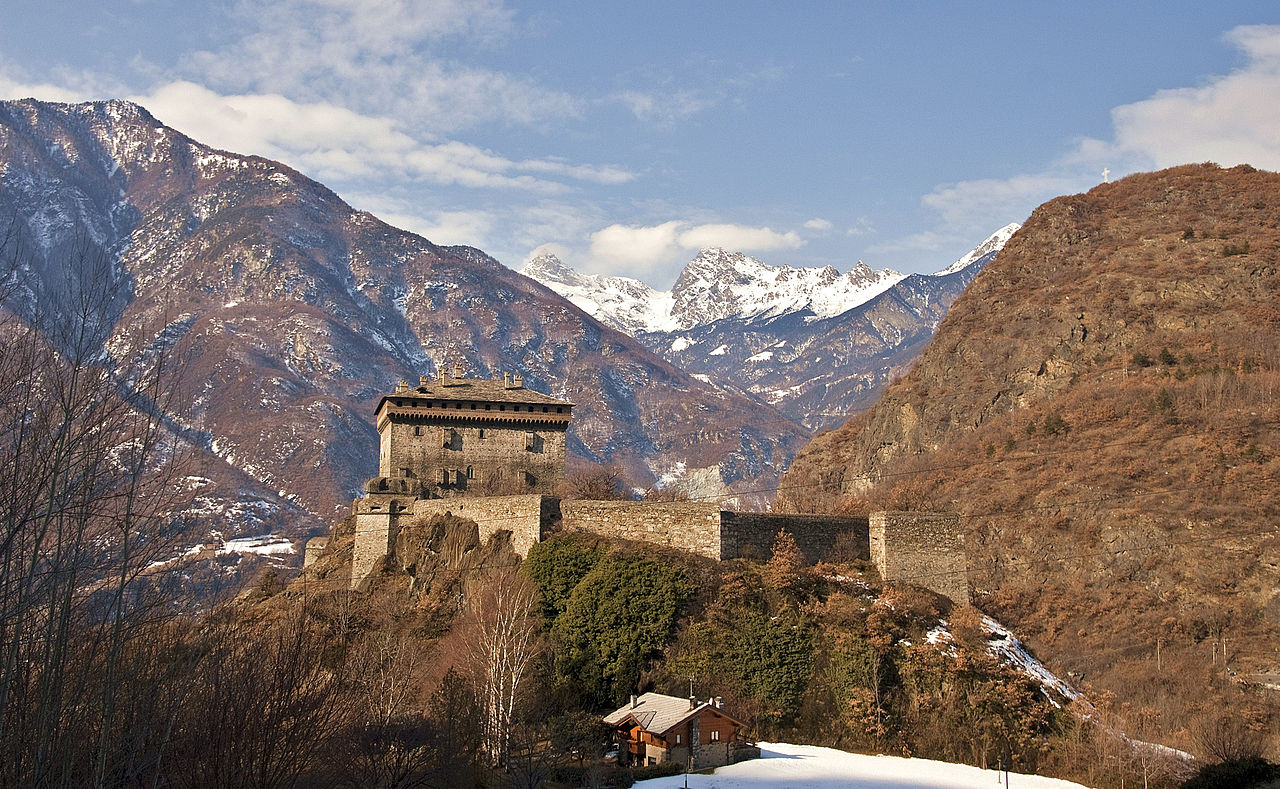 Castello_Verres_altre_2.jpg