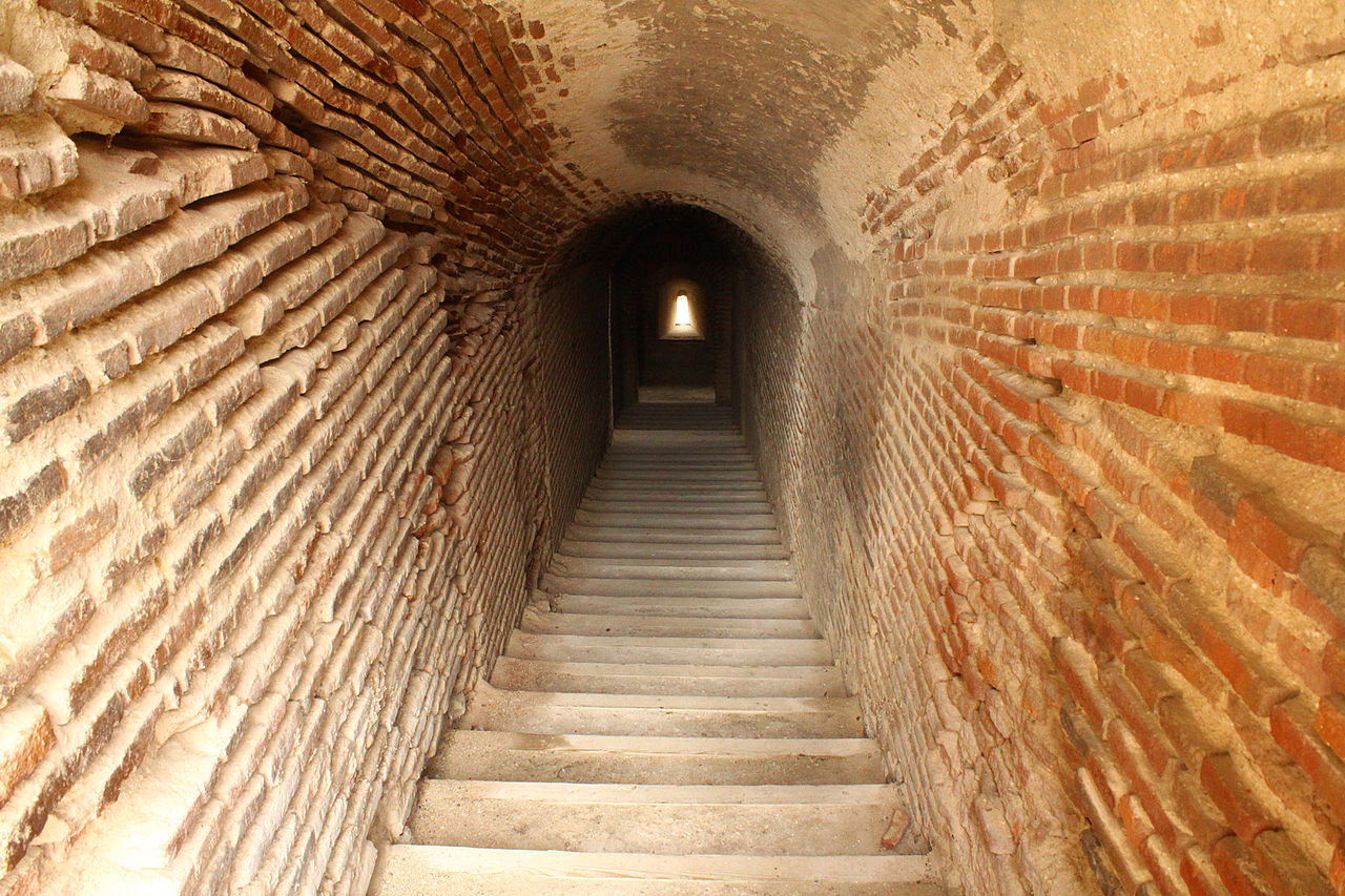 Castillo_de_La_Mota,_en_Medina_del_Campo_(6972529272).jpg