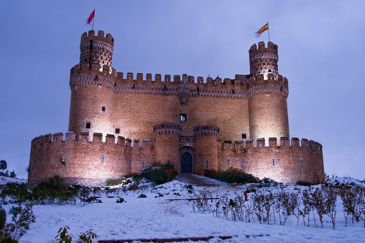 Castillo_de_los_Mendoza_Manzanares_El_Real.jpg