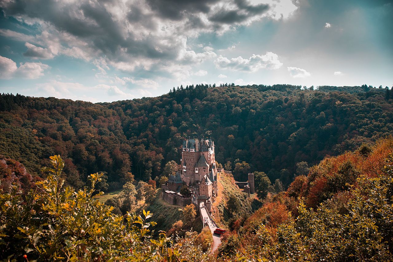 Castle_Eltz.jpg