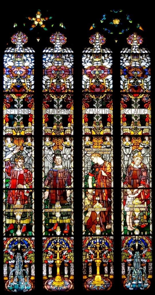 Cathedrale_vitraux_mehoffer_eveques_entier.jpg