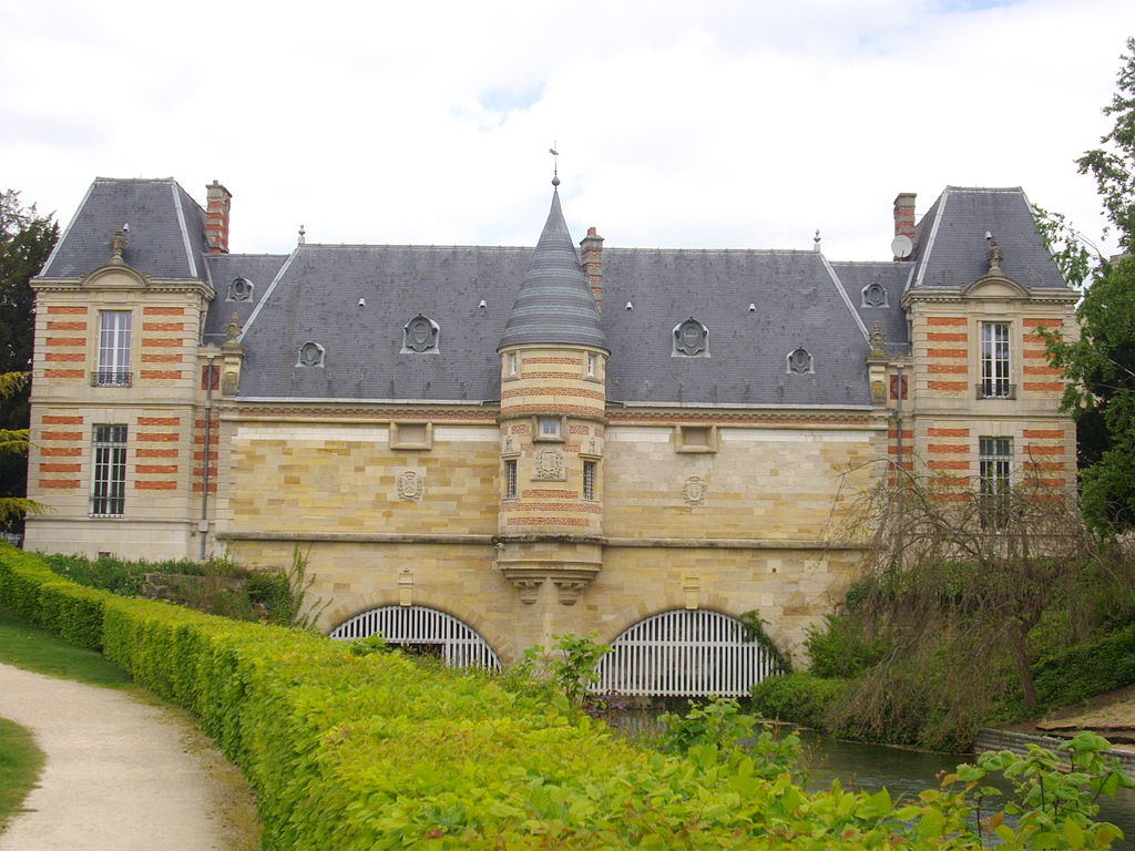 Châlons_-_château_du_Marché_(2).JPG