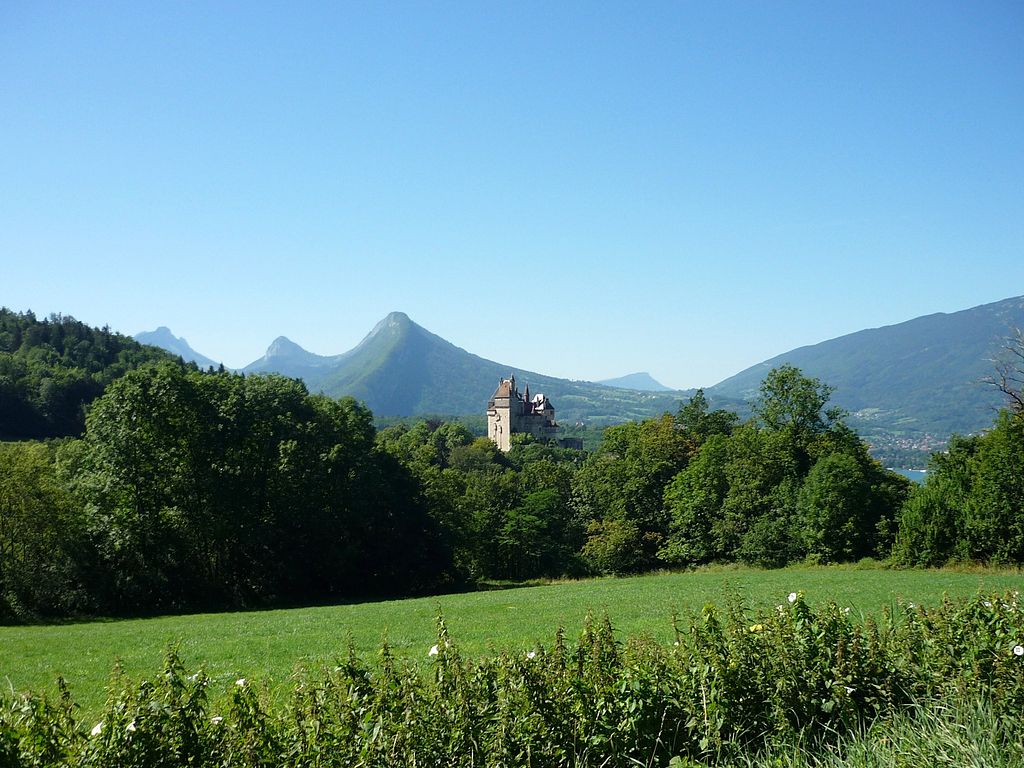 Château_de_Menthon-Saint-Bernard_4.JPG