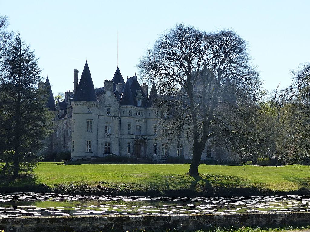Château_de_Trédion_01.jpg