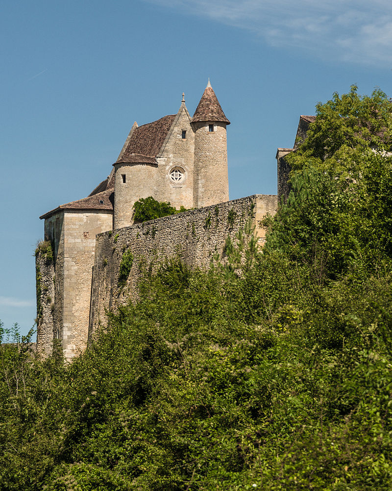 Chapelle_du_château_de_Montréal.JPG