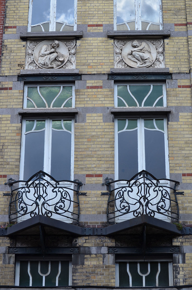 Charleroi_-_maison_des_médecins_-_09.jpg