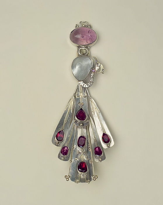 Charles_Robert_Ashbee_-_Brooch_c1900_-_(MeisterDrucke-569481).jpg