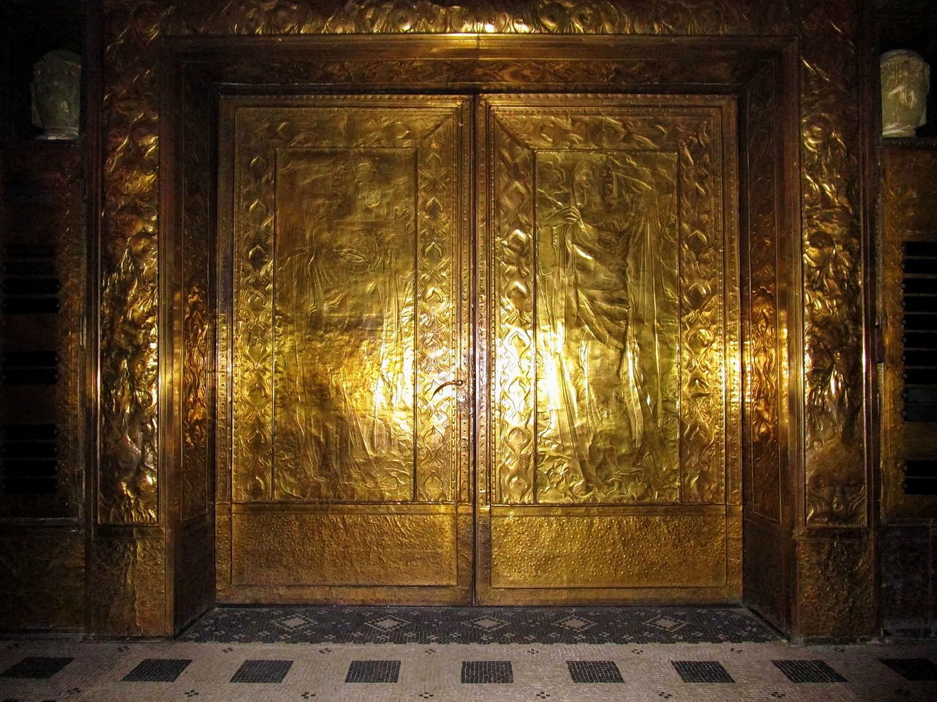 Charrière (rue de la) 102, crématoire (Robert Belli et _0.jpg