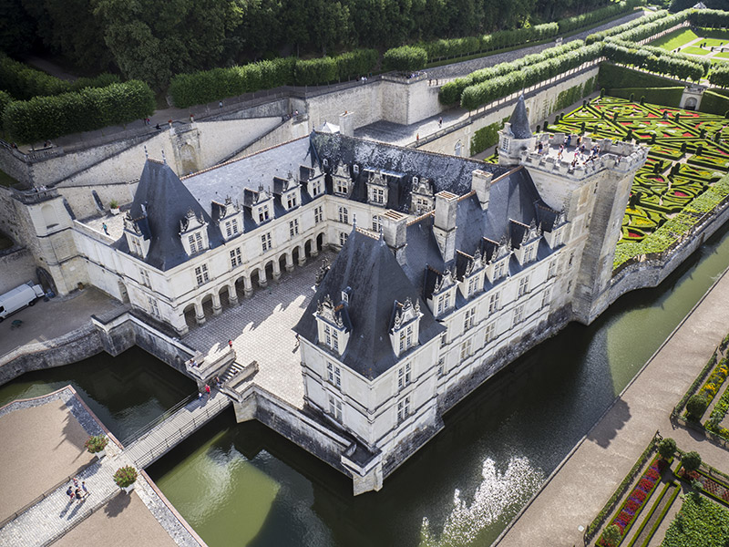 CHATEAU-ET-JARDINS-DE-VILLANDRY--4-.jpg