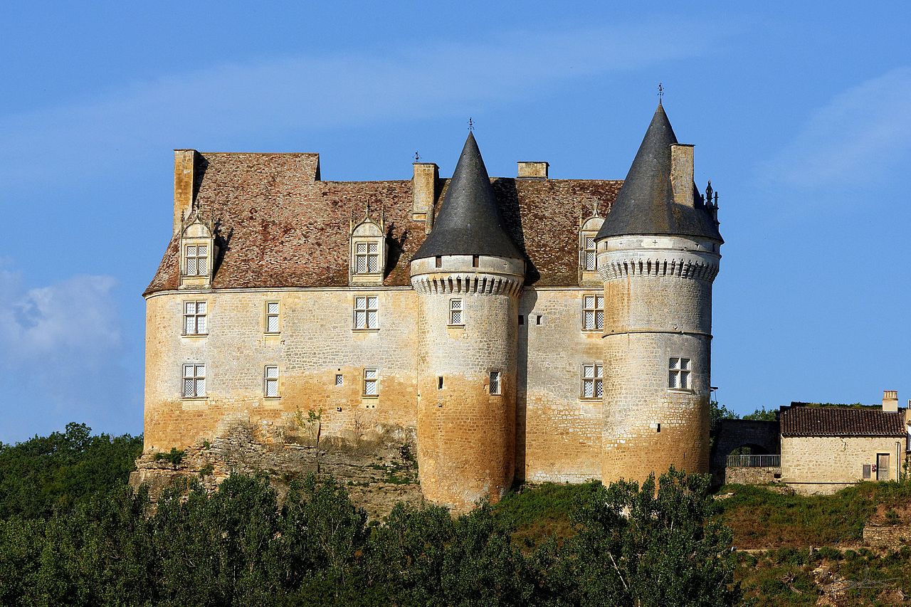 Chateau_de_bannes_1.jpg