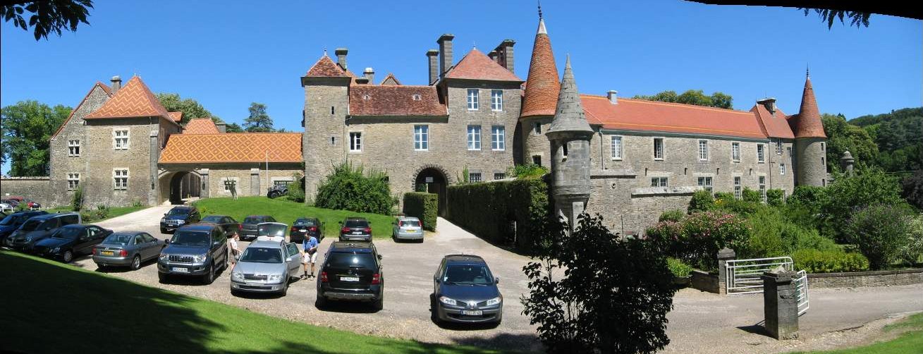 Chateau_de_Bournel_panorama.jpg