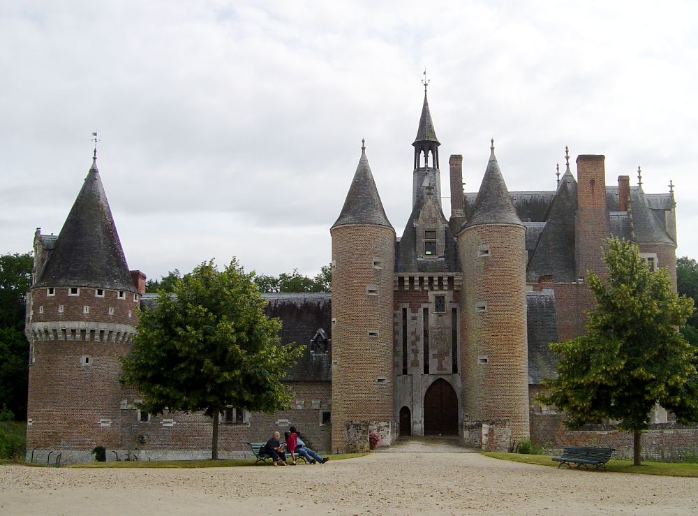 Chateau_du_moulin1.jpg