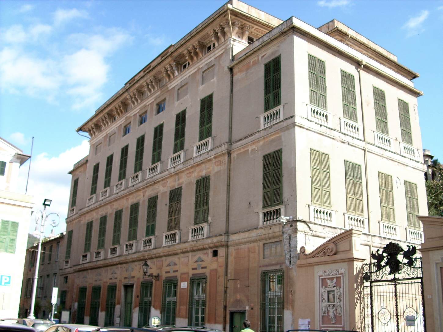 chiavari.jpg