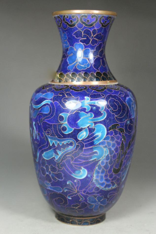chinese_old_cloisonne_handwork_painting_twins_dragon_vase_1_lgw.jpg