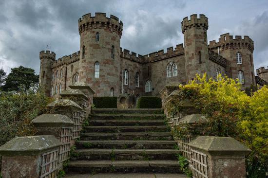 cholmondeley-castle-and.jpg