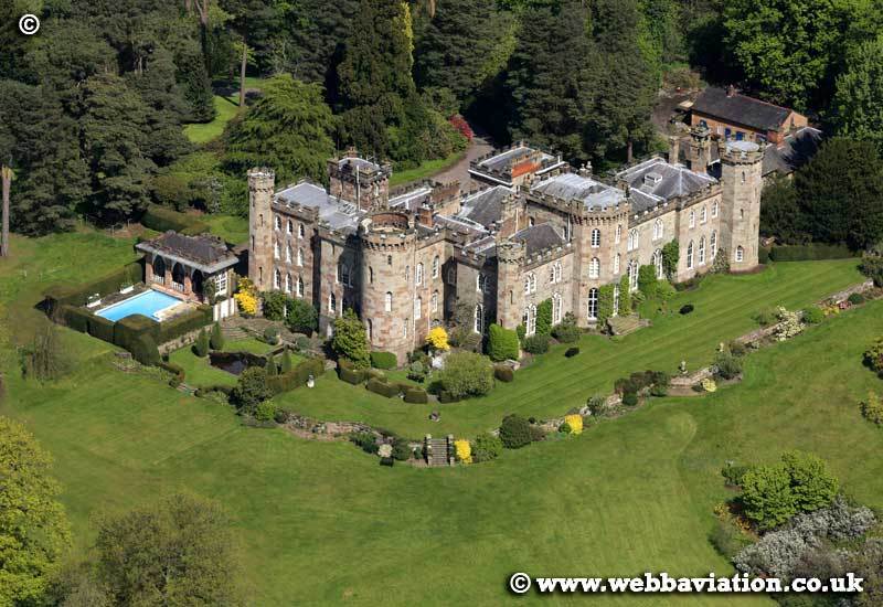 cholmondeley_castle_gb09582_original.jpg