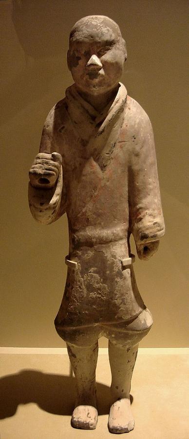 CMOC_Treasures_of_Ancient_China_exhibit_-_painted_figureh_of_an_infantryman.jpg