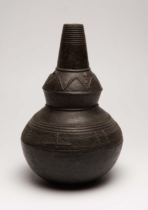 COLLECTIE_TROPENMUSEUM_Aardewerken_pot_TMnr_2363-1.jpg