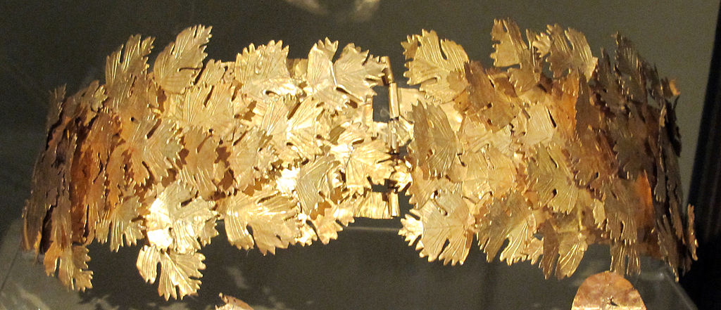 Corona_d'oro_a_foglie_di_quercia,_350-300_ac_ca..JPG