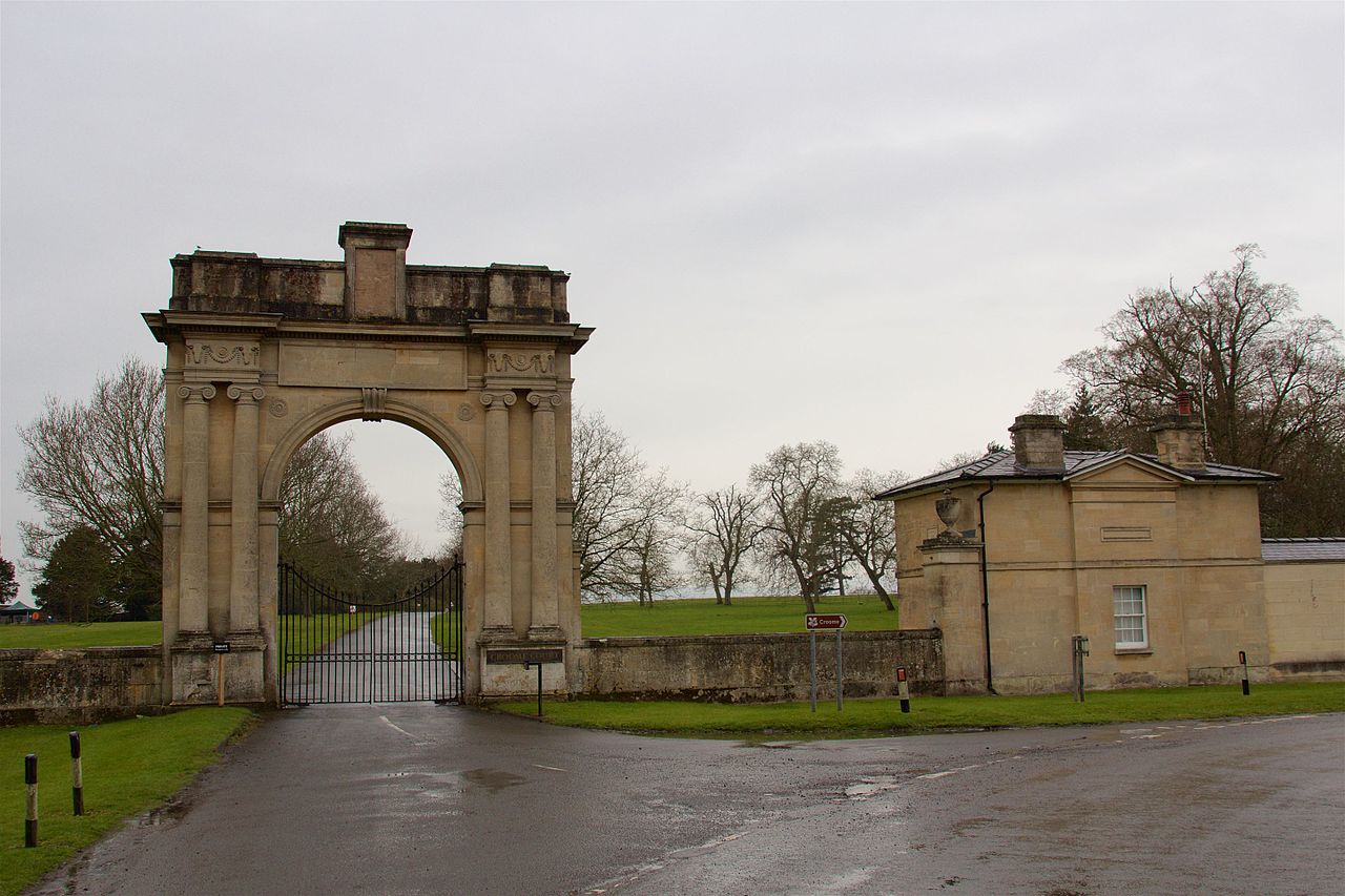 Croome_Court_London_Arch_2016_002.jpg