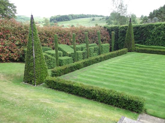croquet-lawn.jpg