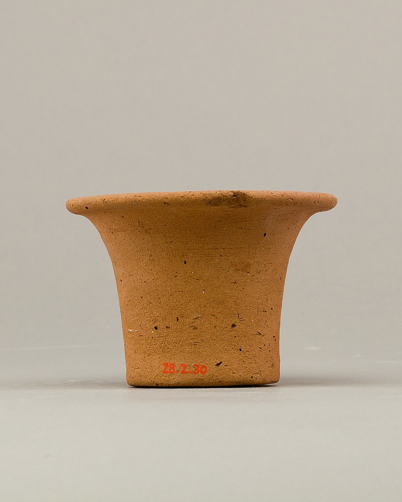 Cup_MET_28.2.30_EGDP011316.jpg